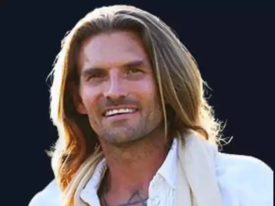 Wolf Purnananda ,
                            Spirituality
                            Expert at Simposio Fit & Free en 2023