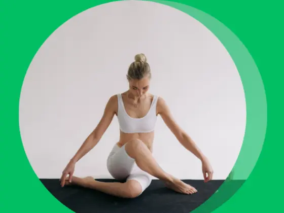 Vinyasa yang Diberdayakan: Aliran Yoga Tingkat Menengah