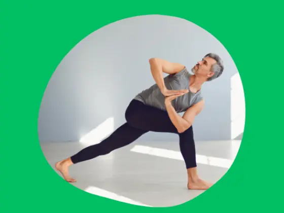 Vinyasa yang Diberdayakan: Aliran Yoga Tingkat Menengah